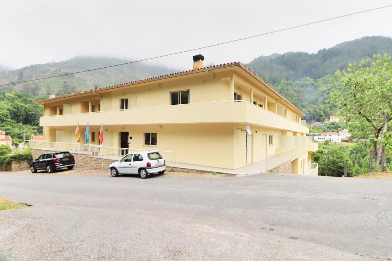 Aparthotel Geres Exterior photo